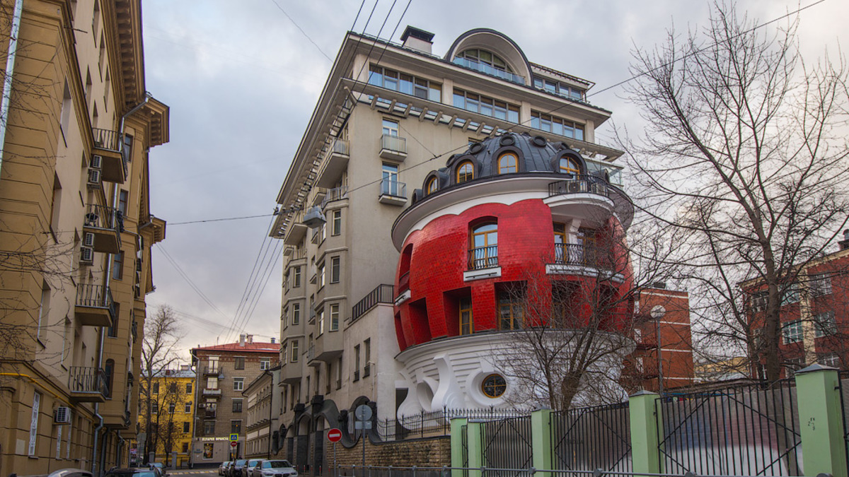 Дом яйцо в москве фото внутри и снаружи