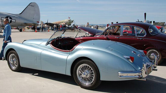 Дэвид Бекхэм подарил сыну на свадьбу уникальный электрокар