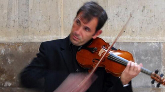 В Париже у мусорки нашли скрипку стоимостью €100 тысяч