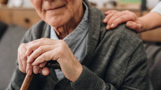 Пенсионеры РФ получат дополнительные 10 тысяч рублей