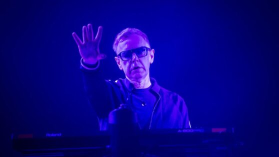 Умер участник группы Depeche Mode Энди Флетчер Умер участник группы Depeche Mode Энди Флетчер
