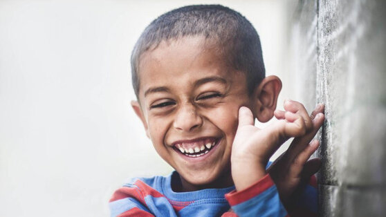 Улыбаться надо чаще, утверждает эксперт