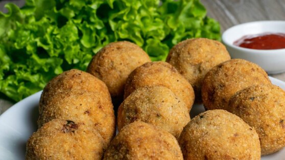 Рецепт легких и недорогих котлет из перловки