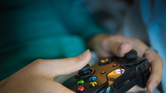 В продажах в России лидируют 8- и 16-битные приставки для игр В продажах в России лидируют 8- и 16-битные приставки для игр