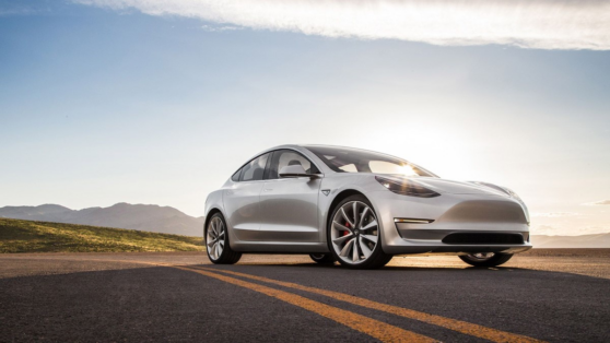 Лучшие хакеры пытаются взломать Tesla Лучшие хакеры пытаются взломать Tesla