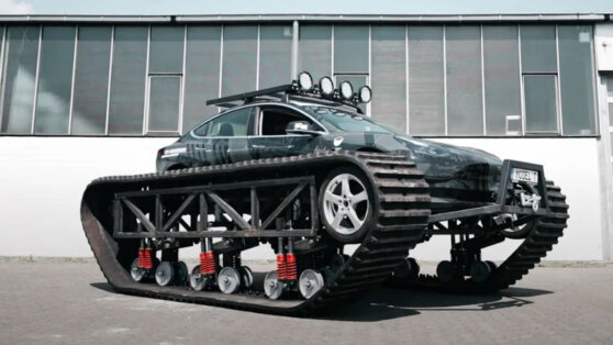Из Tesla сделали шеститонный танк