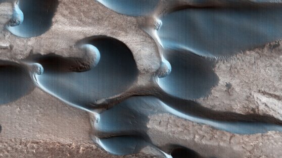 Новое фото Марса: вот так выглядят барханы на северном полюсе планеты