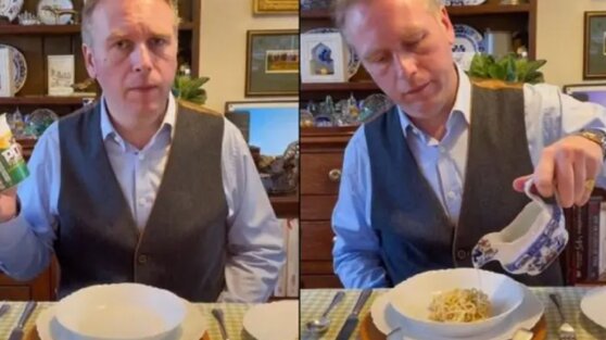 Королевский дворецкий показал «правильный способ» есть лапшу быстрого приготовления