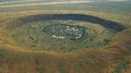 Ученые определили размер астероида, который образовал самый большой кратер на планете