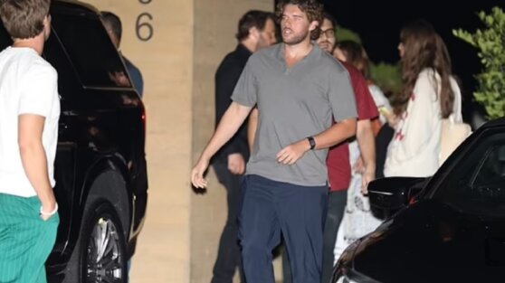 Сын Шварценеггера впервые появился на публике после похудения