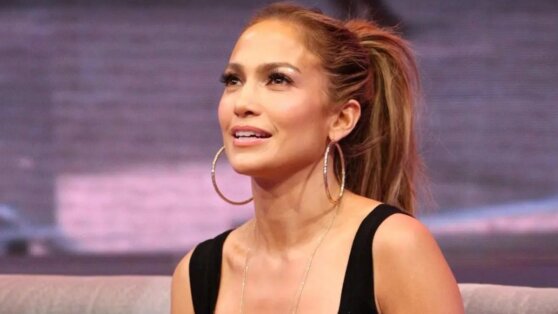 Стилист Дженнифер Лопес рассказал, как быстро сделать объемный хвост