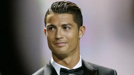 Возлюбленная Роналду показала роскошный подарок футболисту на Рождество