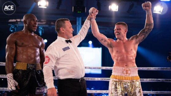 У грабителей все пошло не по плану, когда они забрались в дом чемпиона по боксу