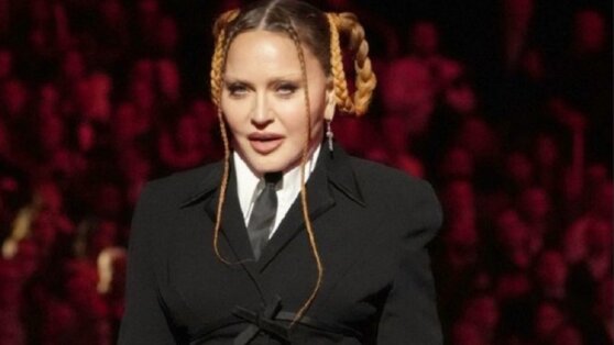 Мадонну выписали из больницы