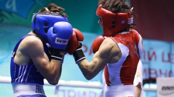 Тренер рассказал, как иностранные соперники относятся к российским боксерам на ЧМ