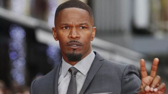 Близкие Джейми Фокса попросили молиться за него