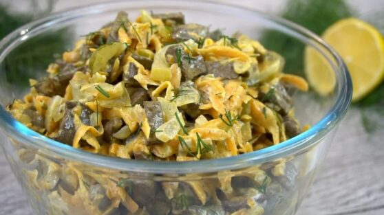 Салат «Пассажирский» с печенью и солеными огурцами за 30 минут