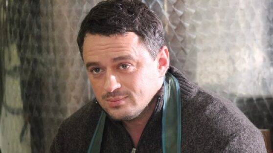 Никита Зверев потерял сознание после спектакля