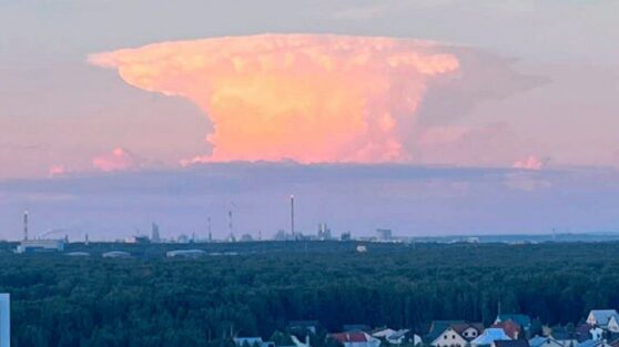 В Казани появилось облако в виде «ядерного гриба»