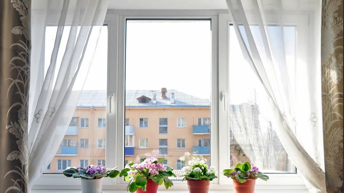 Эксперт объяснил, как выбрать пластиковые окна с лучшей защитой от шума