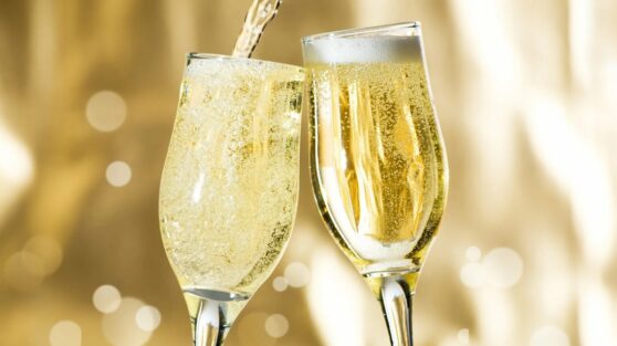 Нарколог предупредил о вреде детского шампанского Нарколог предупредил о вреде детского шампанского