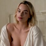 Марго Робби рассказала, почему согласилась раздеться перед Леонардо Ди Каприо